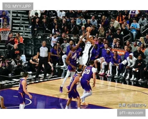 Saka赛前准备流程曝光 引发球迷热议 Saka赛前准备流程曝光 引发球迷热议