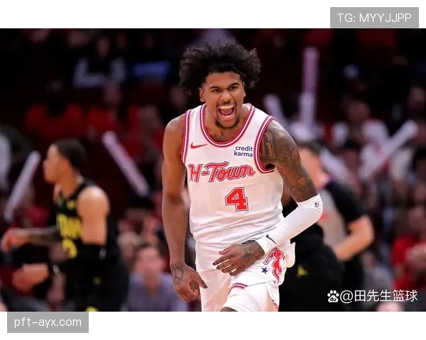 杰伦·格林单打拉开空间，三分效率较上季大幅提升